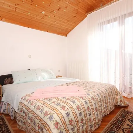 Apartment Opatija - Pobri 7890a Opatija