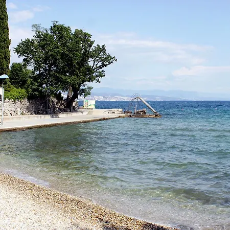 - Pobri 7890a * Opatija